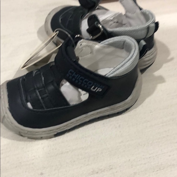 Chicco Baby Sandals. New with tags Size 18 - Picture 6 of 6